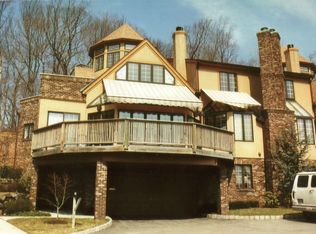 15 Kips Rdg #C0015, Montclair, NJ 07042