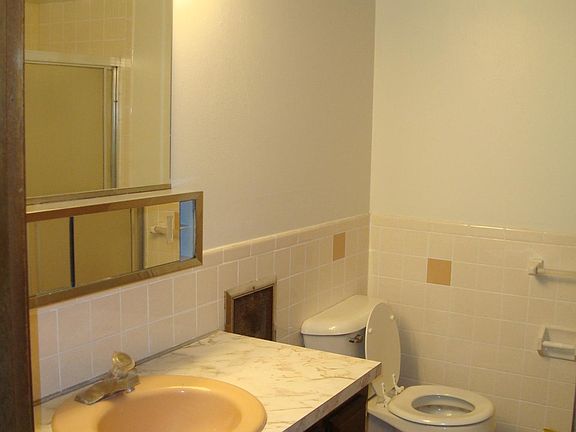 5th image of 4115 Florida Dr APT 315