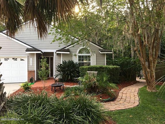 3rd image of 7579 Glenn Abbey Pl