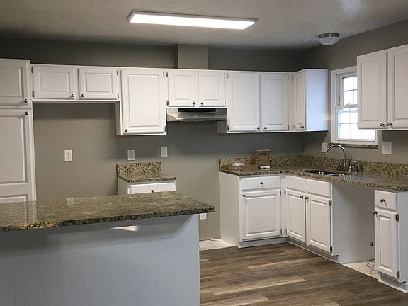4th image of 5115 Franklyn Blvd Unit 5115-B