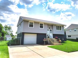 331 Hickory Ave, Romeoville, IL 60446