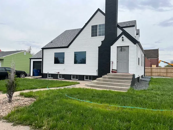 418 E A, Ogallala, NE 69153