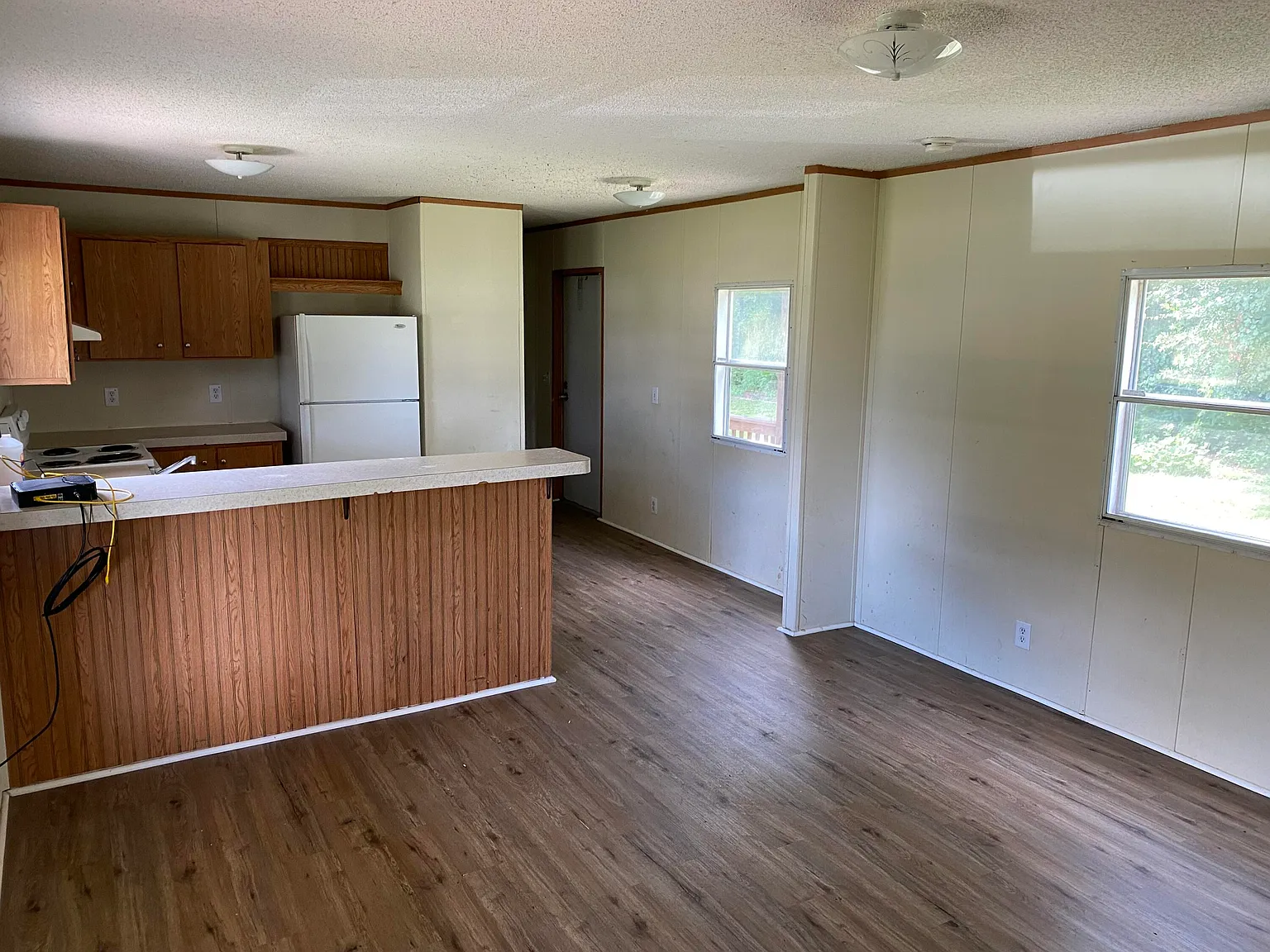3 bed, 2.0 bath, 924 sqft, $1,000 — Photo 4