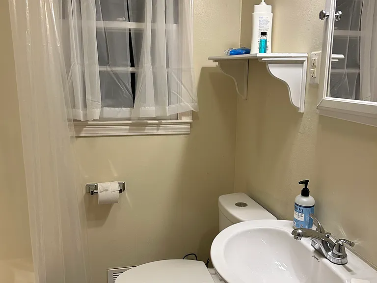 240 Habersham Dr — Photo 25