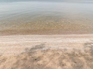 4715 Edgewater Beach Rd, Green Bay, WI 54311