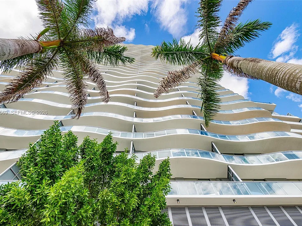 1400 Biscayne Blvd #405