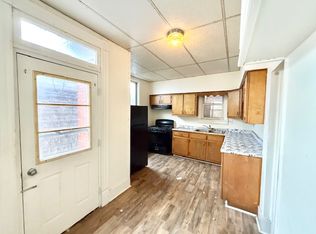 427 2nd St, Pitcairn, PA 15140