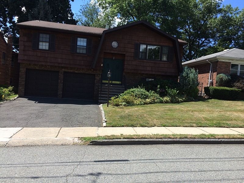 1st image of 7 Burnett Pl