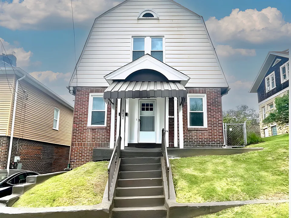 2424 Vodeli St