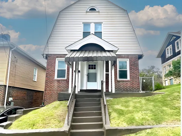 2424 Vodeli St, Pittsburgh, PA 15216