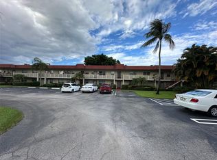 4 Abbey Ln APT 208, Delray Beach, FL 33446