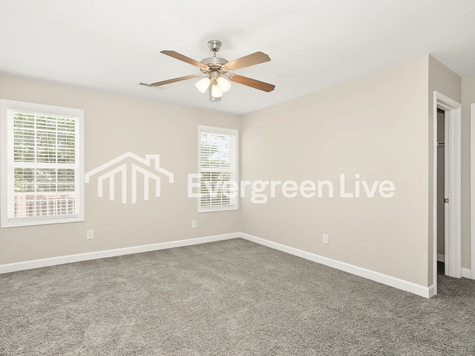 4 bed, 2.0 bath, 1536 sqft, $1,595 — Photo 4