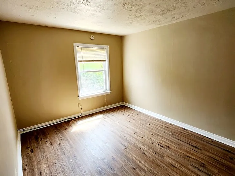 2618 Waldo St — Photo 18