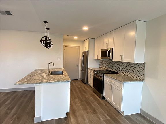 3rd image of 23034 Spring Willow Dr