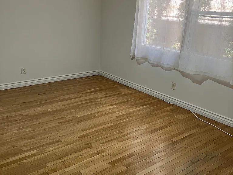 1022 2nd St #4 — Photo 23