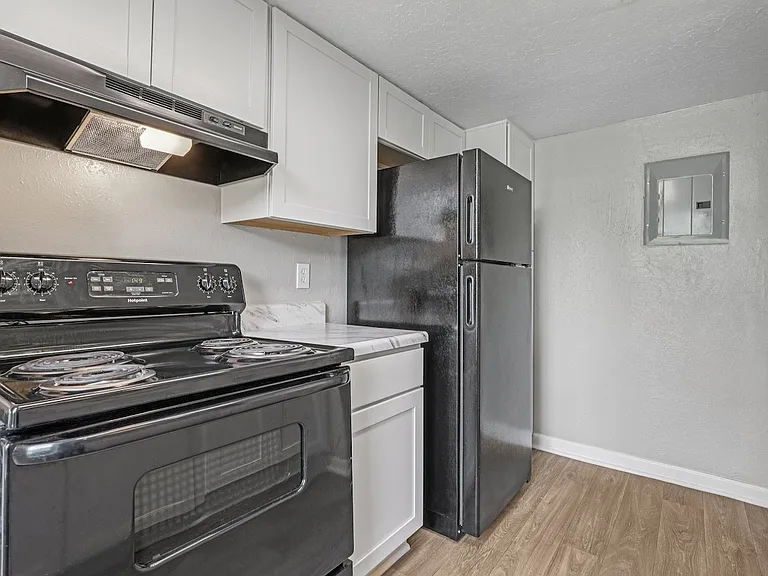 Winford Place Apartments — Photo 55