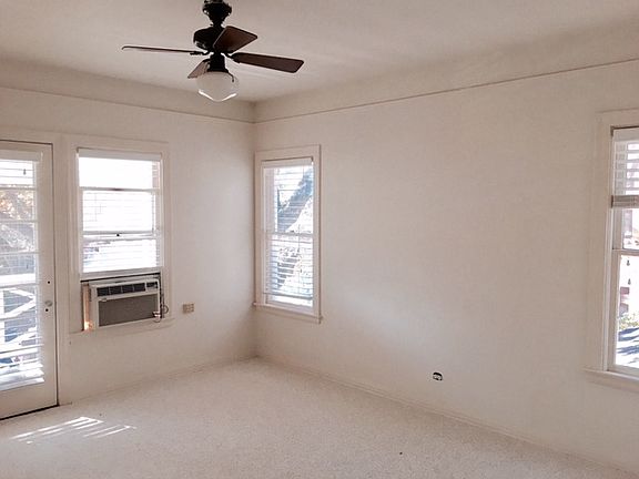 3rd image of 239 Tuxedo Ave