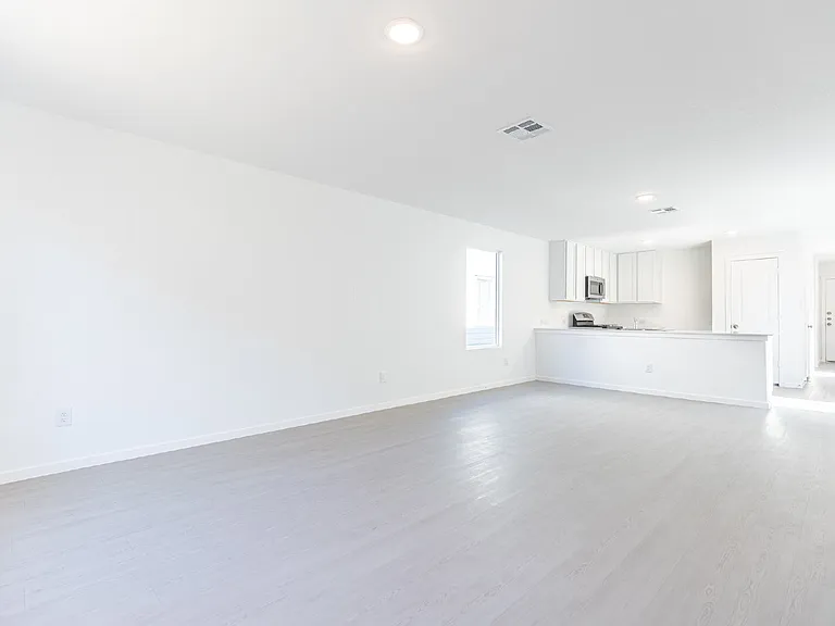 2922 Carnelian Trl — Photo 9