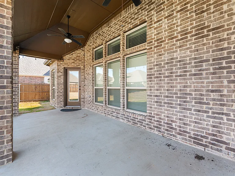 1209 Rogers Pkwy — Photo 37