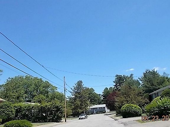 4th image of 27 McDonnell Dr
