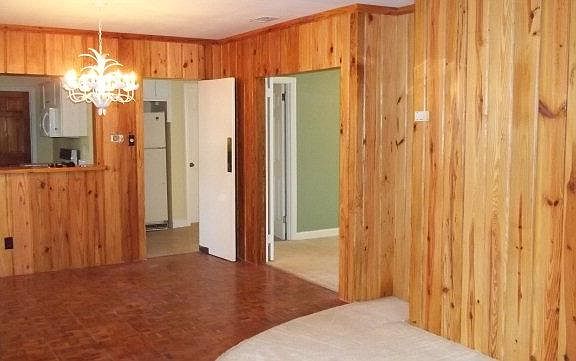 3rd image of 601B Park Ave