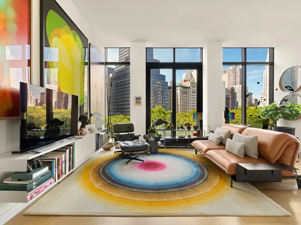 33 Park Row image 1 of 26