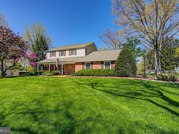 2nd image of 3105 Cloverly Dr