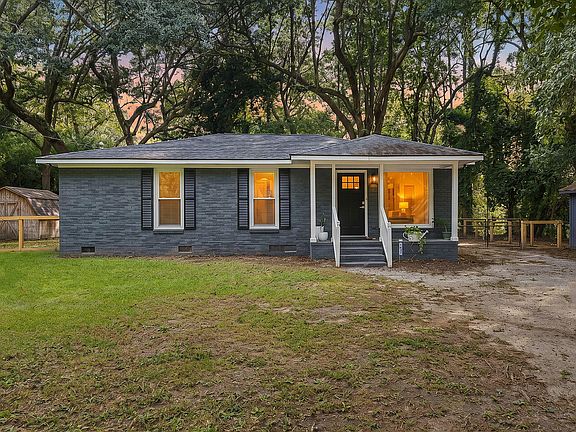 5th image of 1627 Point Park Dr