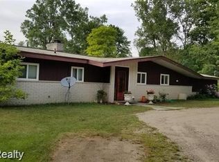 10850 Highland Rd, White Lake, MI 48386