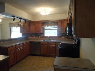 3rd image of 219 W E St #W