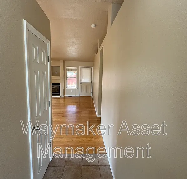 767 Descendant Dr — Photo 2