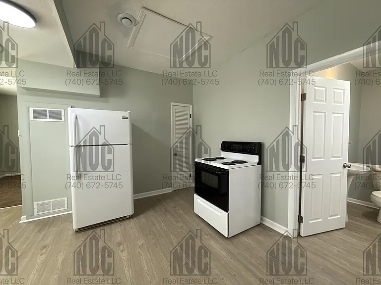 308-310 Washington Ave #308-1/2 — Photo 3