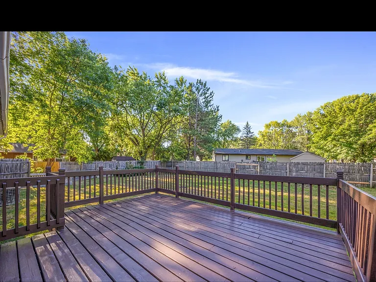 642 Northgate Dr — Photo 11