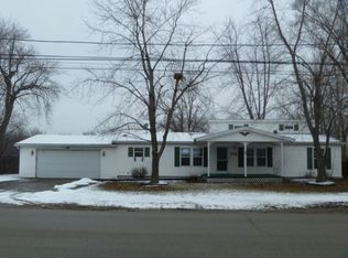 196 E Cermak Rd, Braidwood, IL 60408