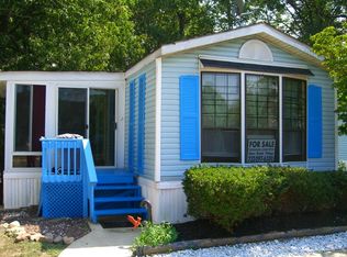 10 Emerson Rd, North Brunswick, NJ 08902