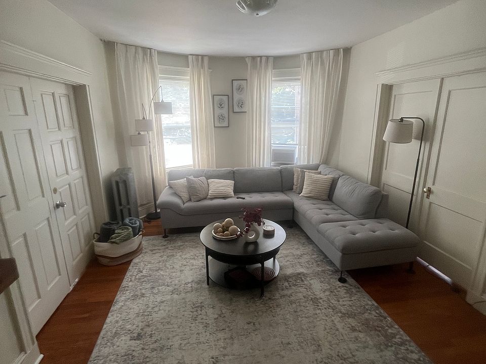 1st image of 187 Winthrop Rd #2