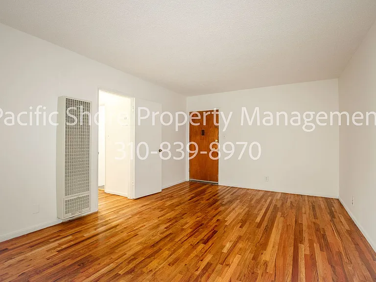 5305 Packard Street — Photo 2