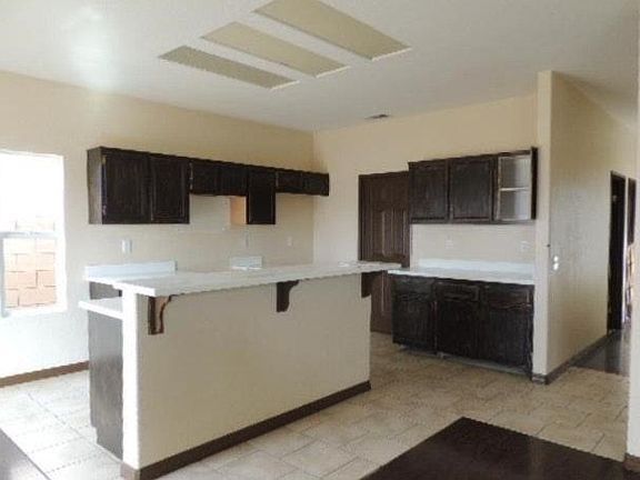 3rd image of 13646 Boulder Ln