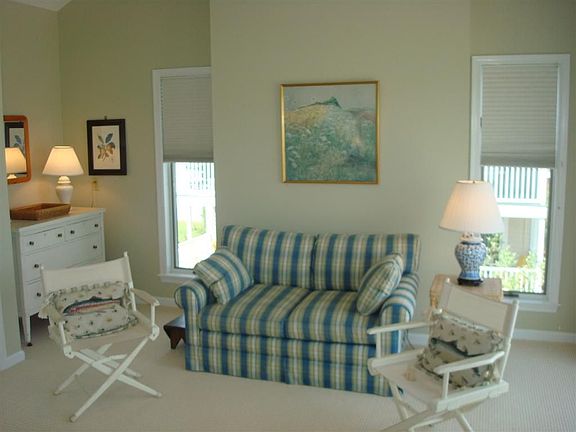3rd image of 301 W Cape Shores Dr