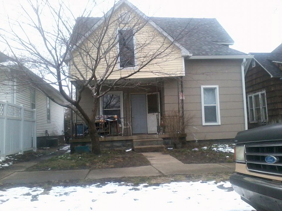 2nd image of 1914 6th Ave