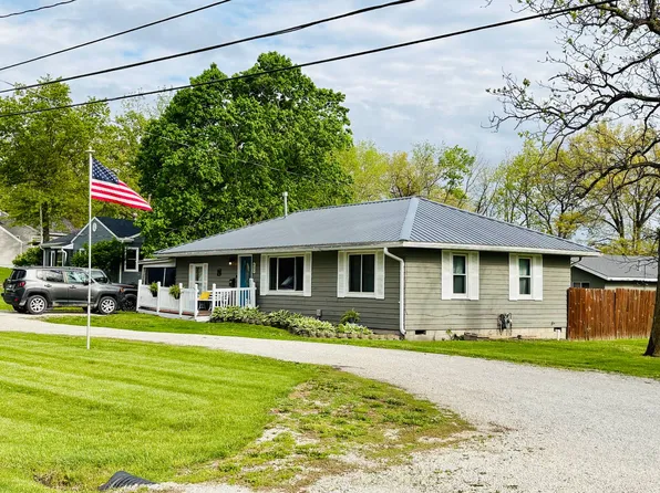 405 E South St, Albany, MO 64402