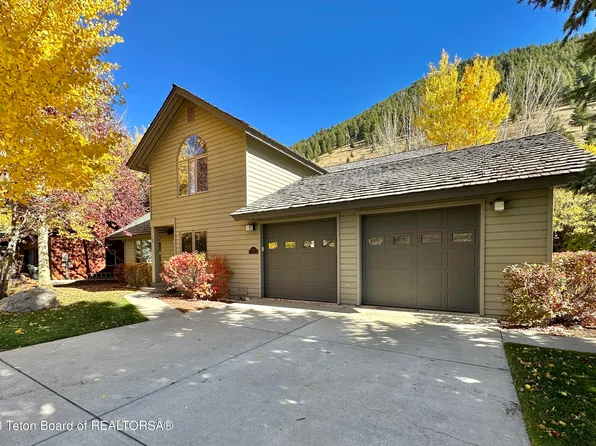 2028 Hidden Ranch Loop, Jackson, WY 83001