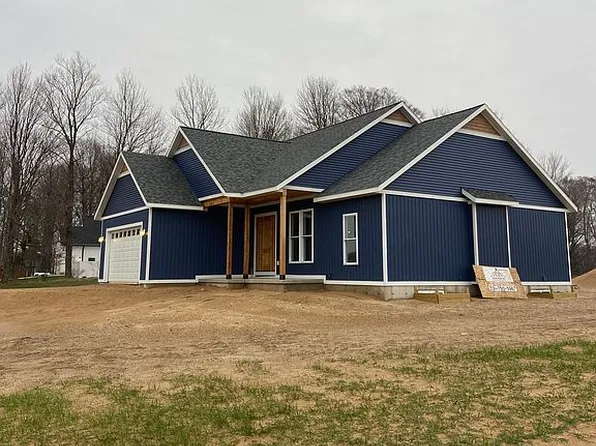 3973 W Harrison Rd, Hart, MI 49420