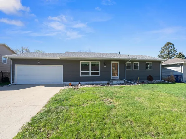 3913 E Ronning Dr, Sioux Falls, SD 57103