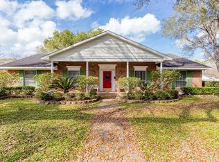 1135 Lindsey Dr, Rosenberg, TX 77471