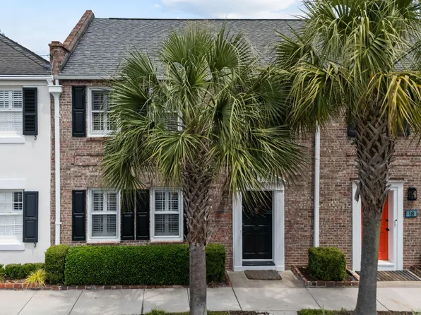 20 Charlestowne Ct, Charleston, SC 29401