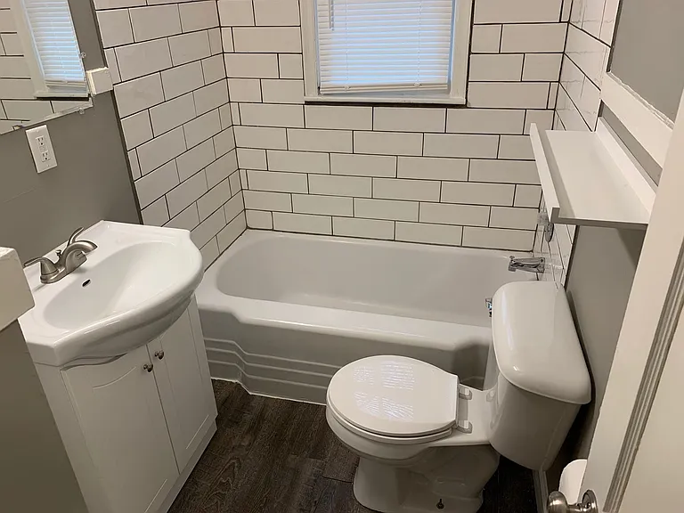 Homestead Apartments — Photo 11