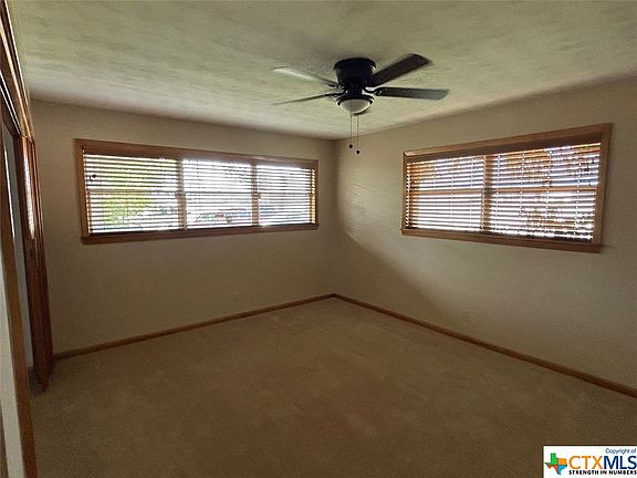 4th image of 1008 N Nueces St