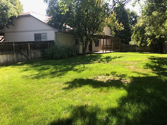 Great fenced back yard with sprinkler system.