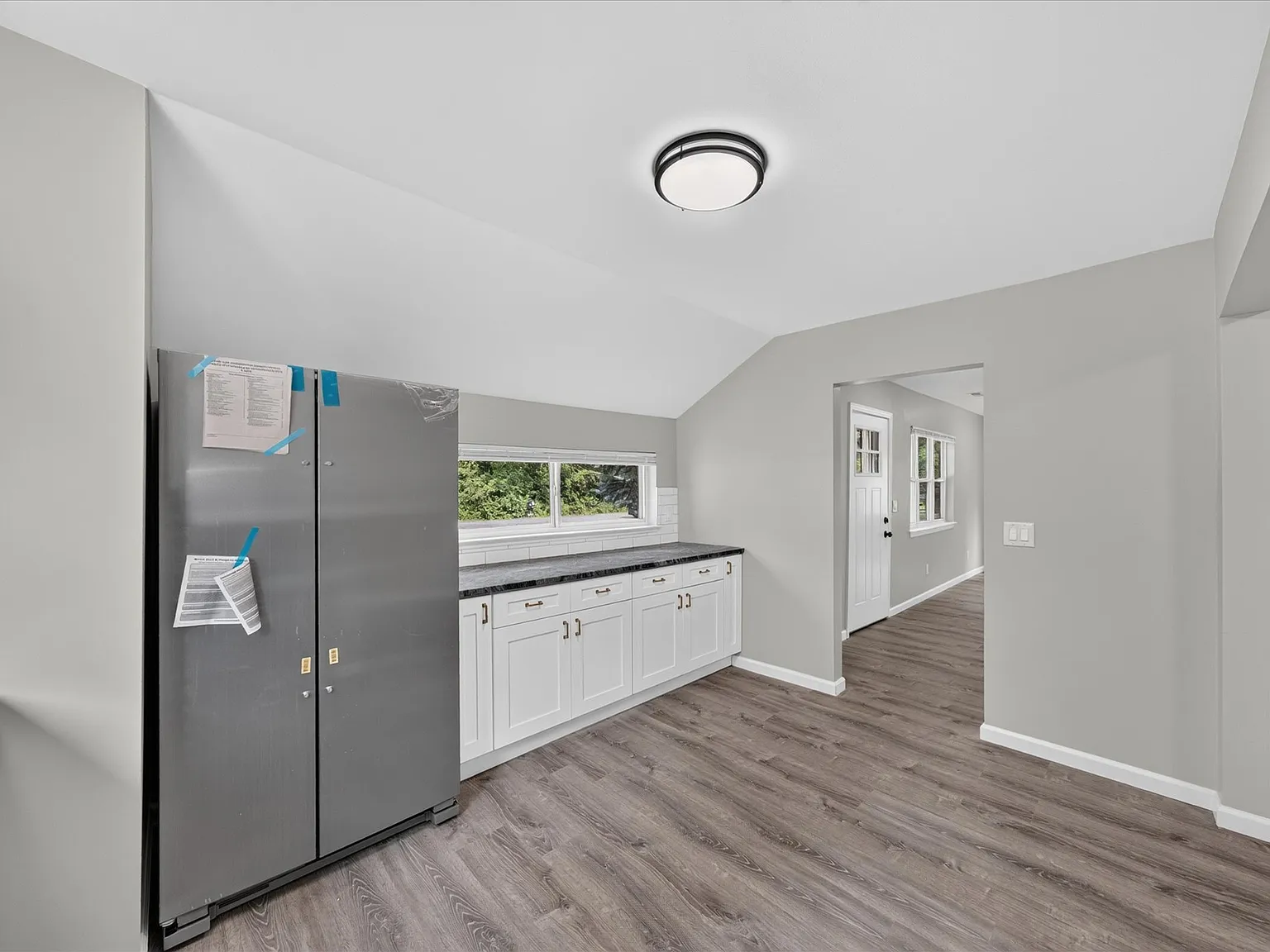 3 bed, 1413 sqft, $2,195 — Photo 4